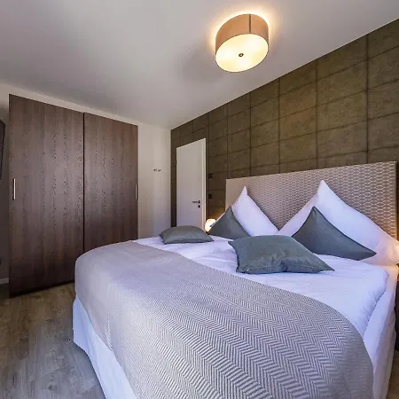 Aparthotel Zwei Wasser - Torhauser Alte Seefahrtschule Wustrow (Fischland)